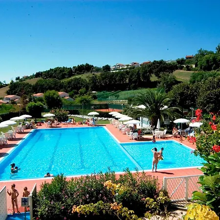 Villa Pentalocale Con E Piscina Incluse - Taunus Vacanze Cod 433 Numana